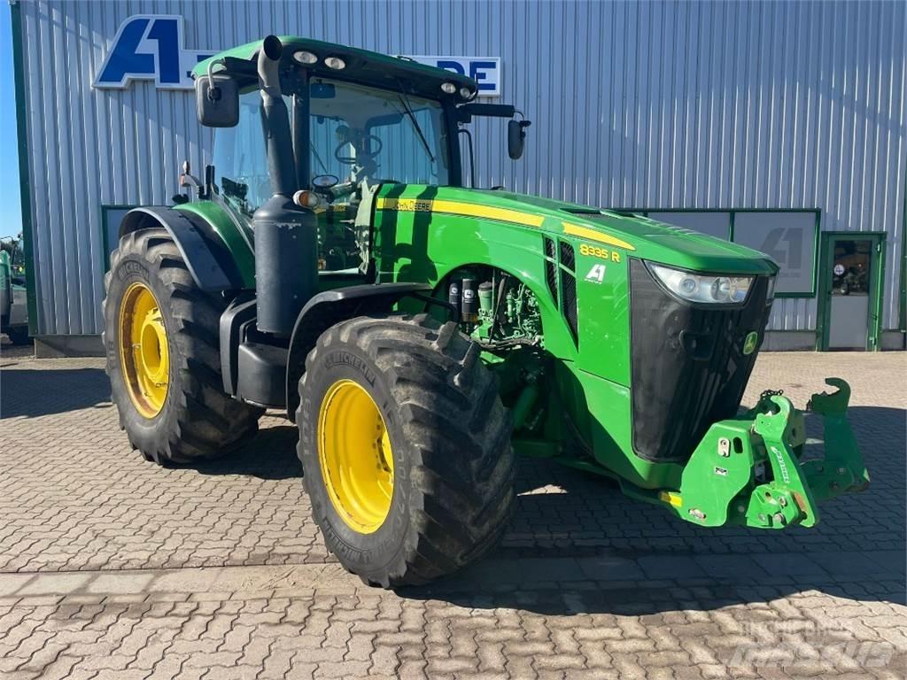 John Deere 8335R Tracteur