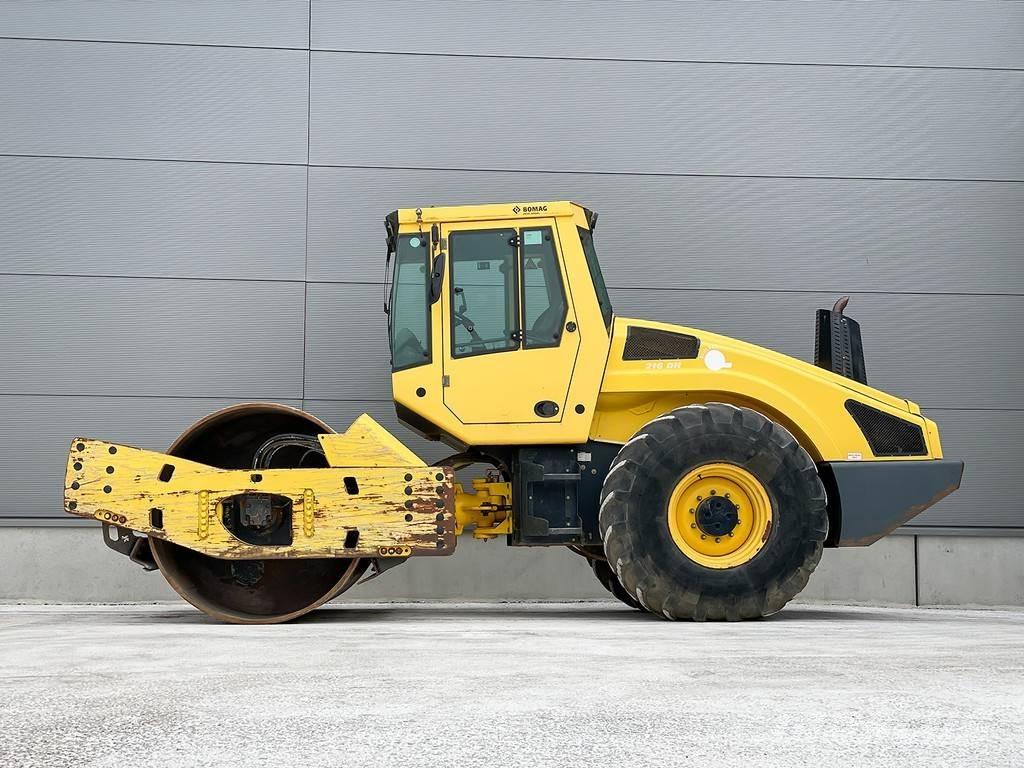Bomag BW 216 DH-4i Rouleaux monocylindre