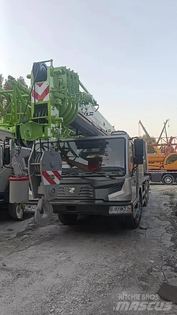 Zoomlion 25吨 Grues tout terrain