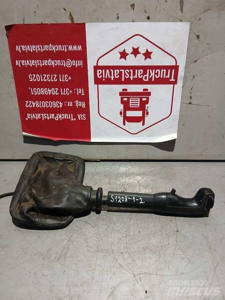 Scania P 94   1760362 Cabines