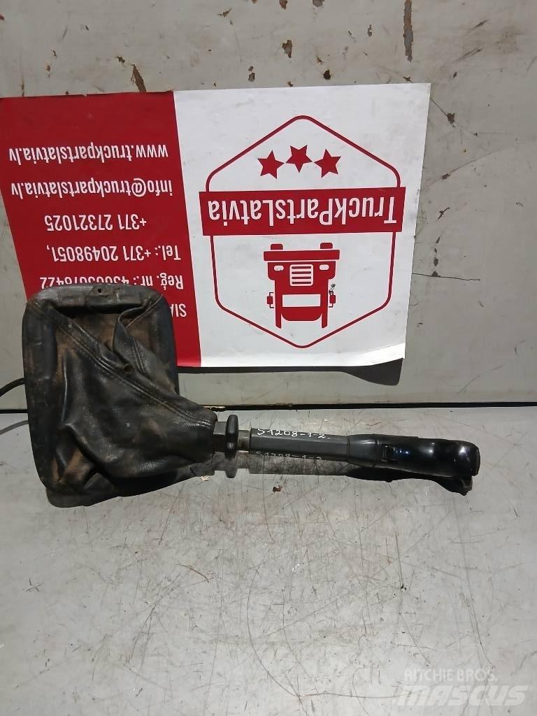 Scania P 94   1760362 Cabines