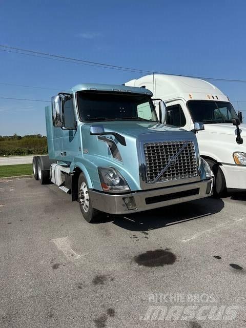 Volvo VNL 430 Tracteur routier