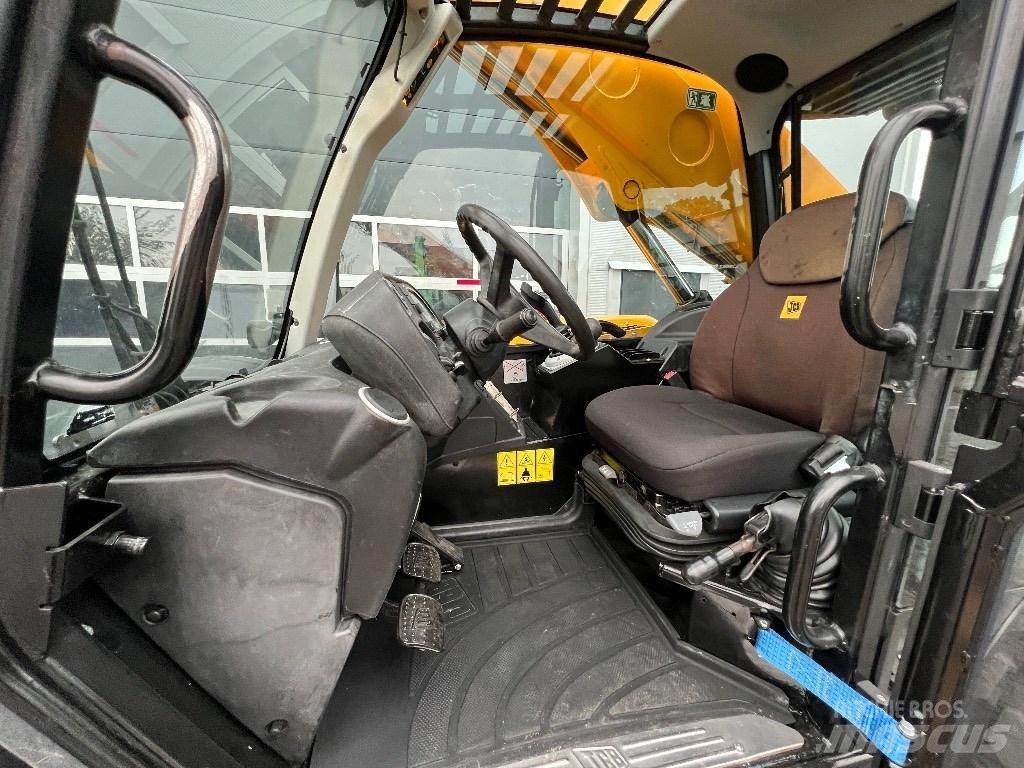 JCB 541-70 Agri Plus Chariot télescopique