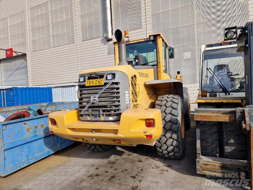 Volvo L 120 F Chargeuse sur pneus