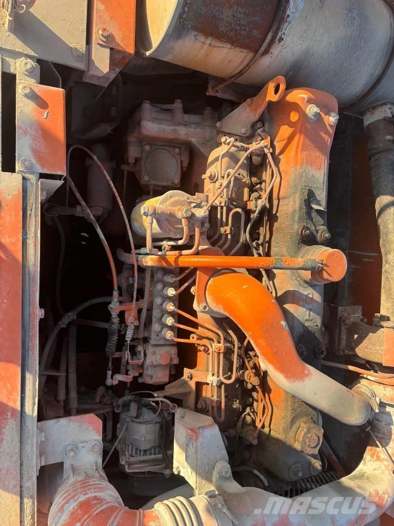 Hitachi EX 355 Pelle sur chenilles