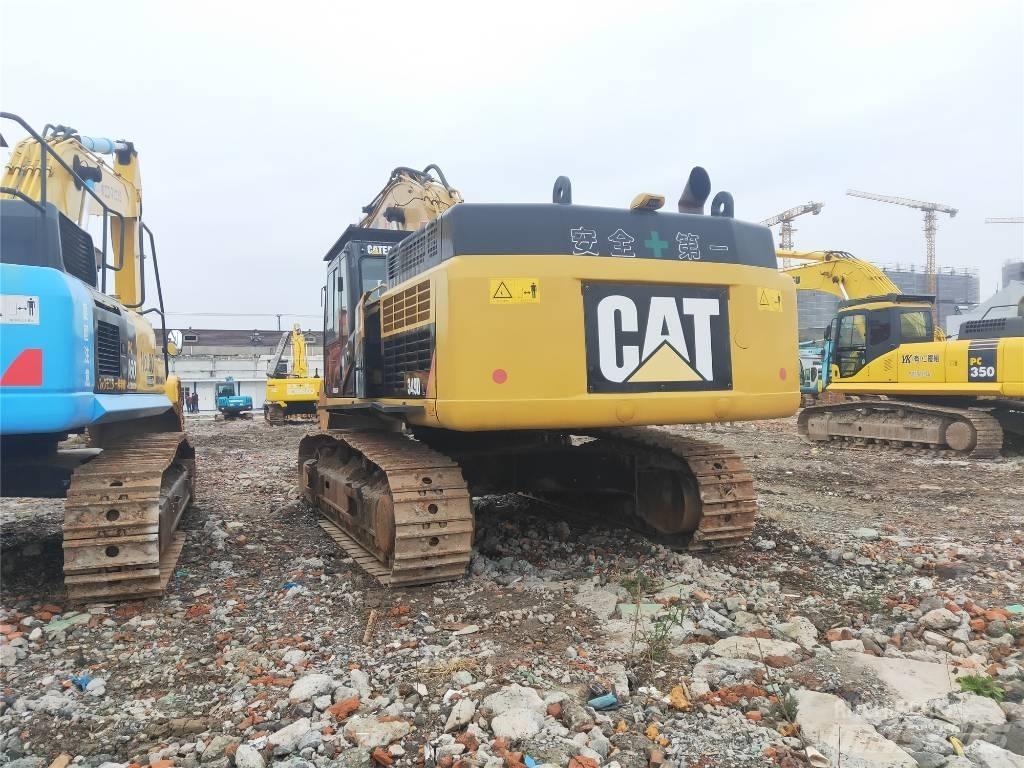 CAT 349 D Pelle sur chenilles