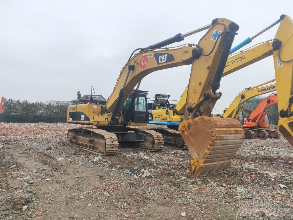 CAT 349 D Pelle sur chenilles