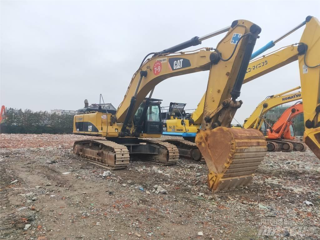 CAT 349 D Pelle sur chenilles