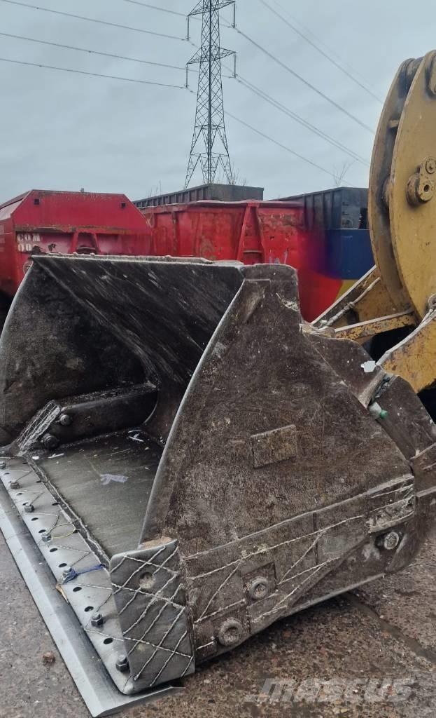 CAT 938 K Chargeuse sur pneus