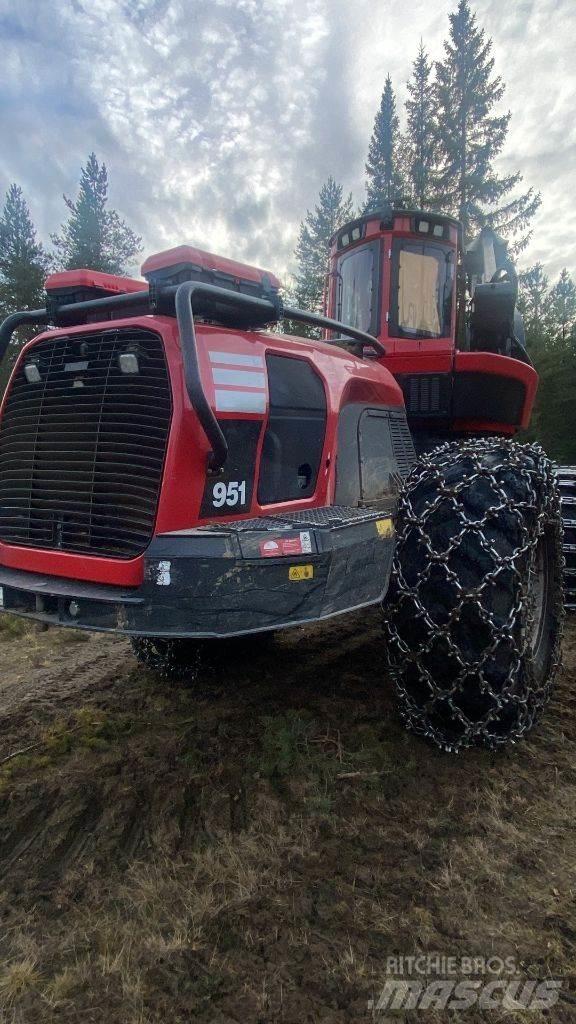 Komatsu 951 Abatteuse