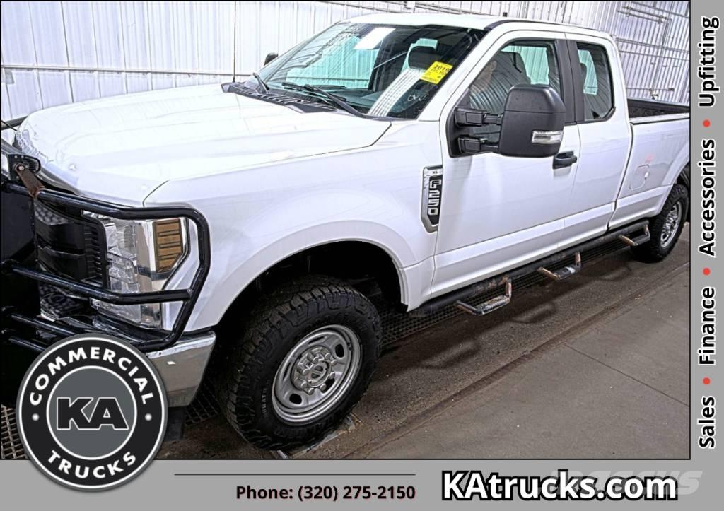 Ford F 250 XL SD Autre fourgon / utilitaire