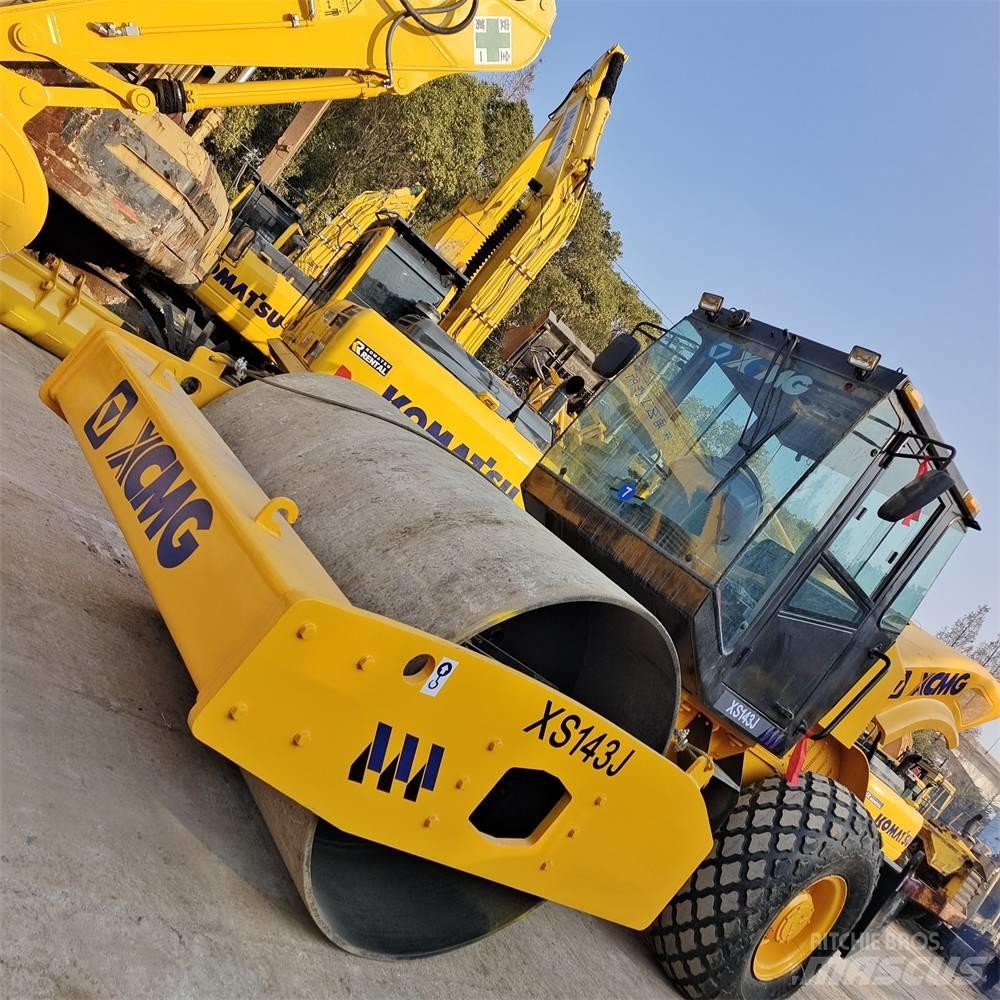 XCMG XS 142 J Rouleaux monocylindre