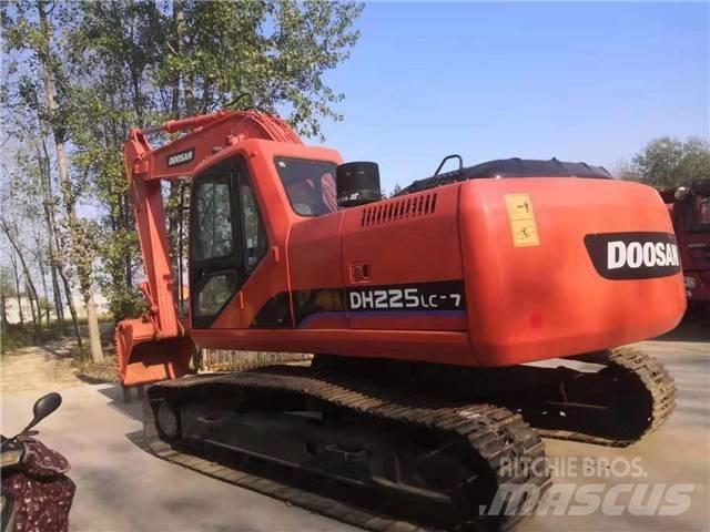 Doosan DH225 Pelle sur chenilles