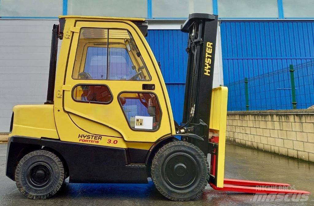 Hyster H 30 FT Chariots diesel