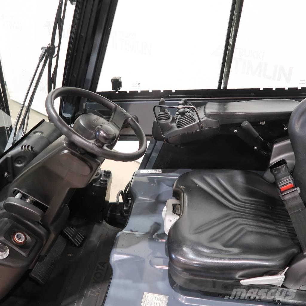 Toyota 8FBE18T Chariots élévateurs électriques