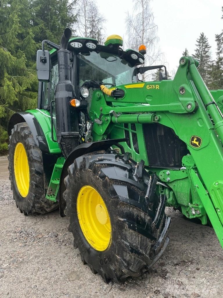 John Deere 6120 M Tracteur