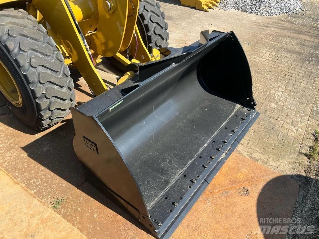CAT 926M Chargeuse sur pneus