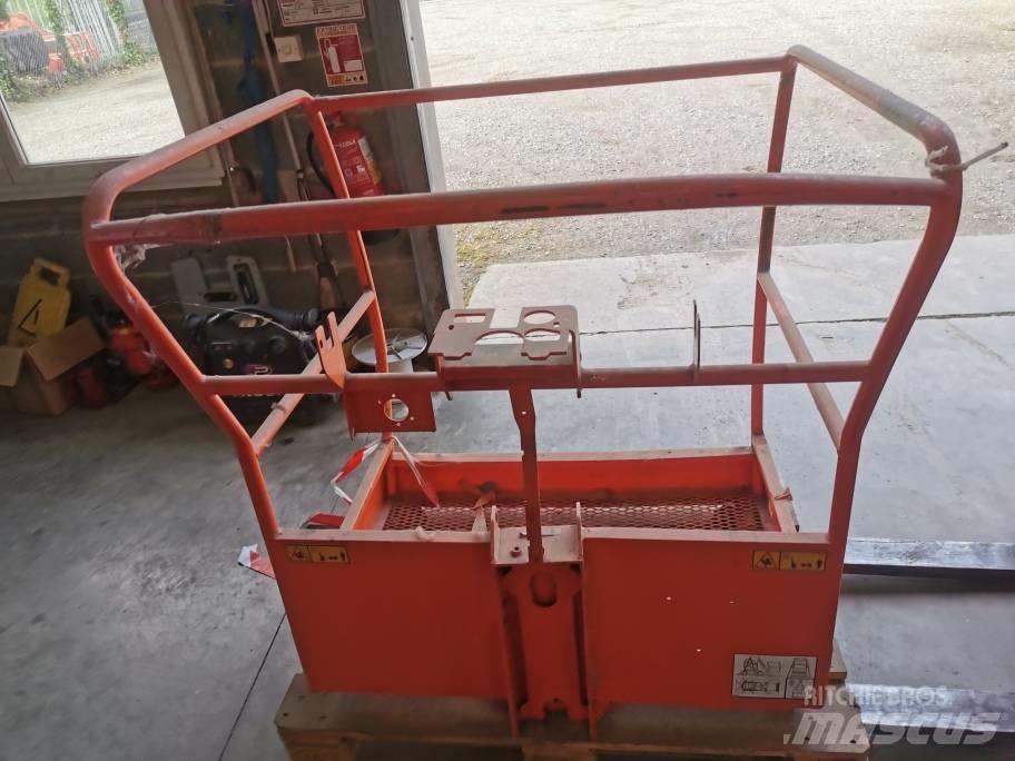 JLG Toucan 10 E Bras et Godet