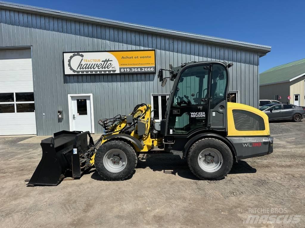 Wacker Neuson WL 38 Chargeuse sur pneus