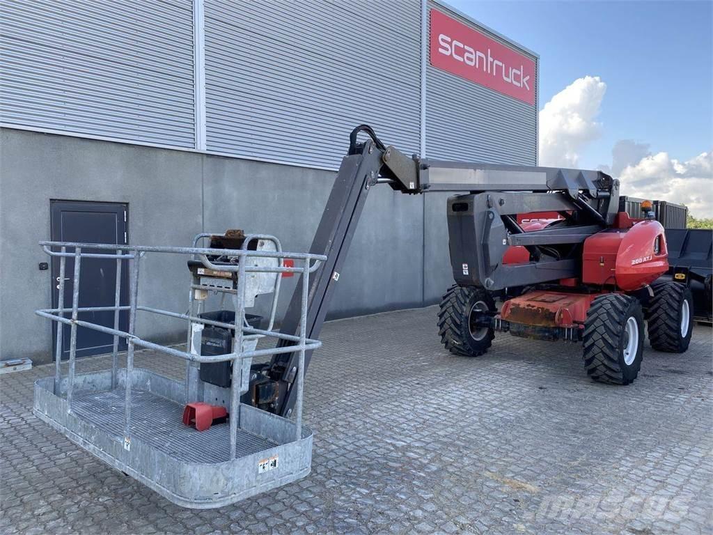 Manitou 200ATJ RC Nacelles articulées