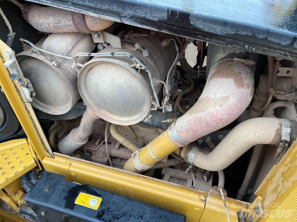 CAT D 5 Bouteurs sur chenilles