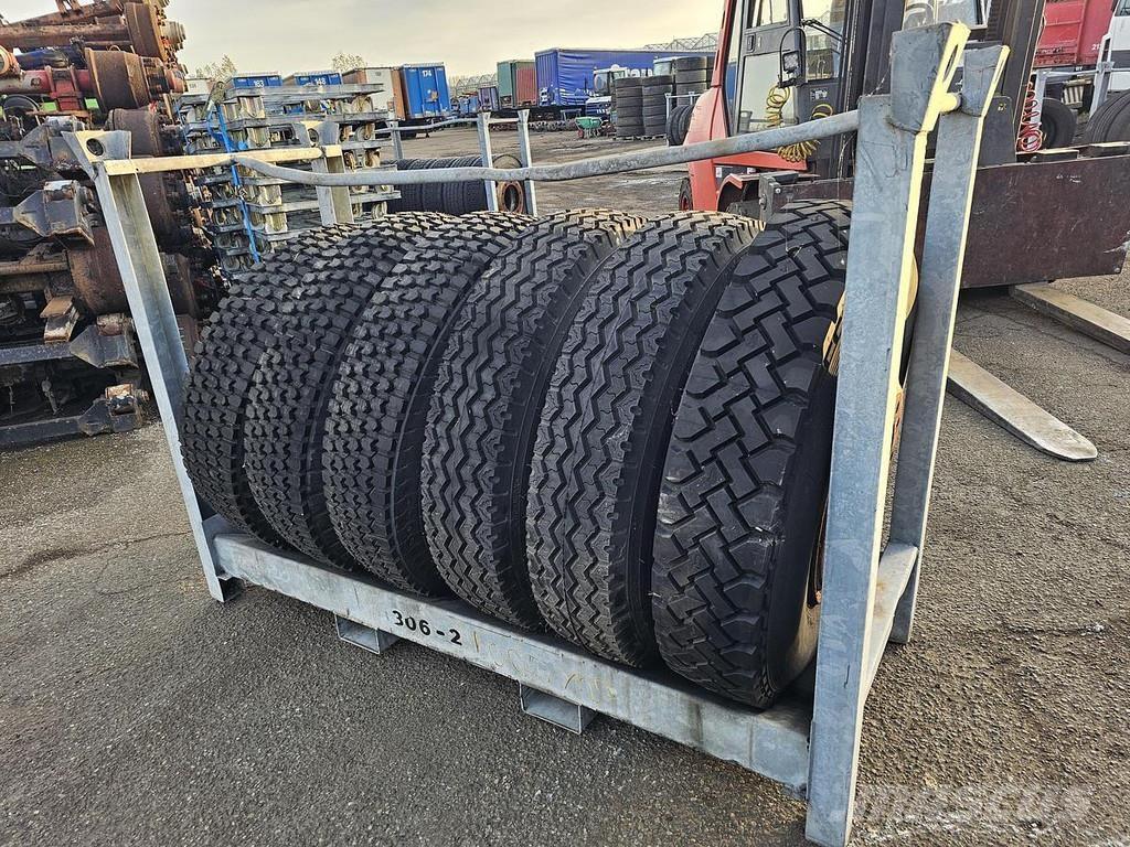  Several 1000 X 20 Remorque chassis