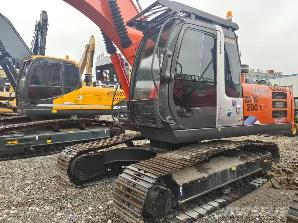 Hitachi ZX 200-3 Pelle sur chenilles