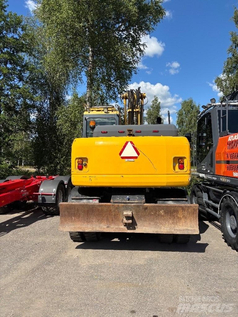 Komatsu PW 140-7 Pelle sur pneus