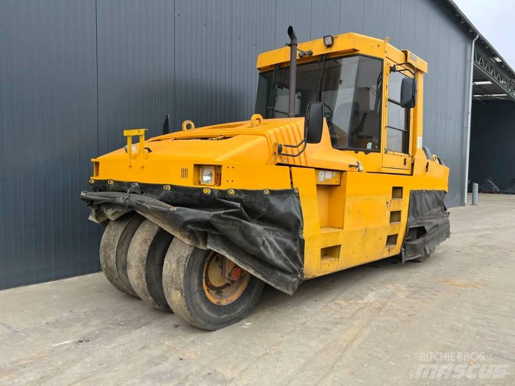 CAT PS300B Rouleaux à pneumatiques