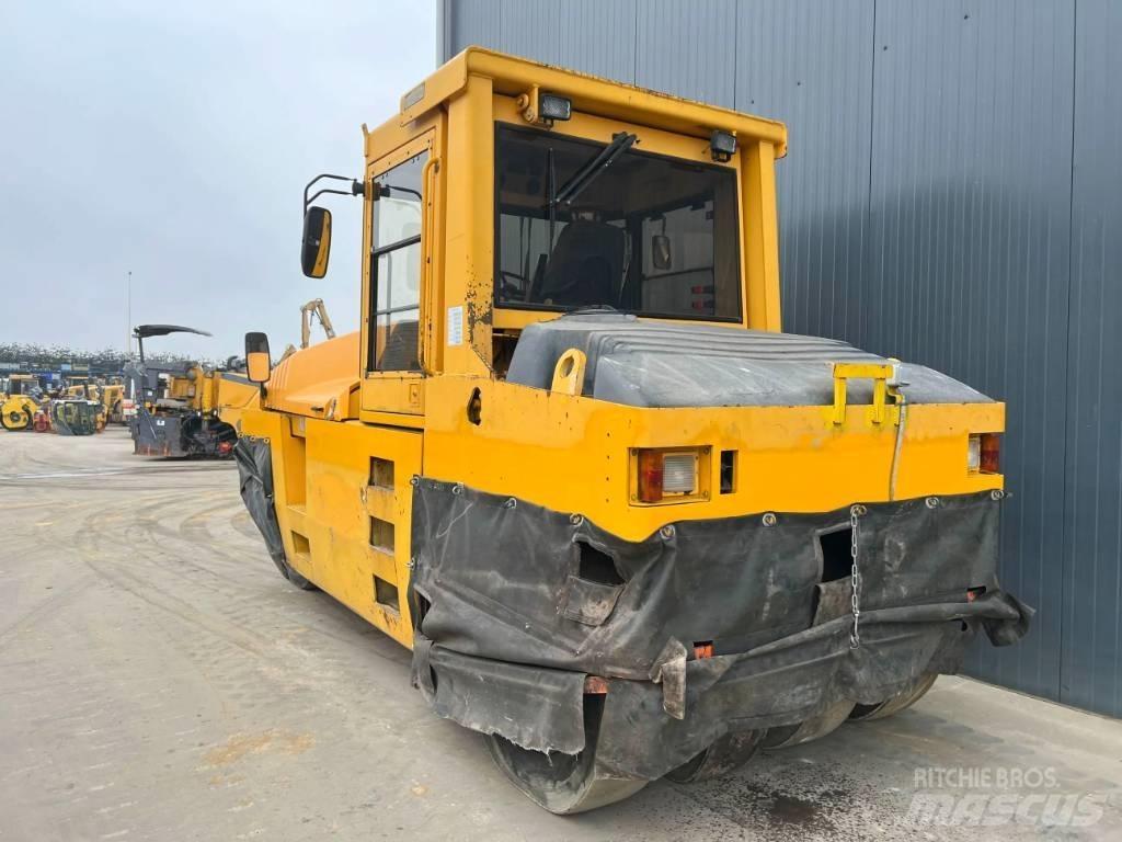 CAT PS300B Rouleaux à pneumatiques