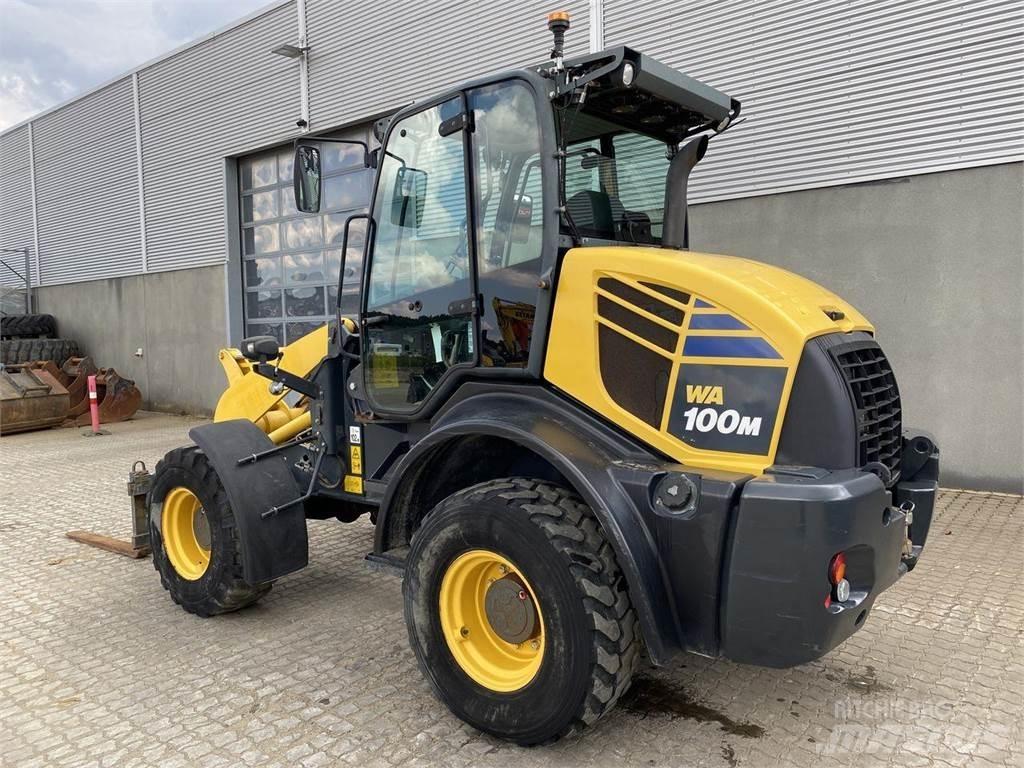 Komatsu WA100-7 Chargeuse multifonction