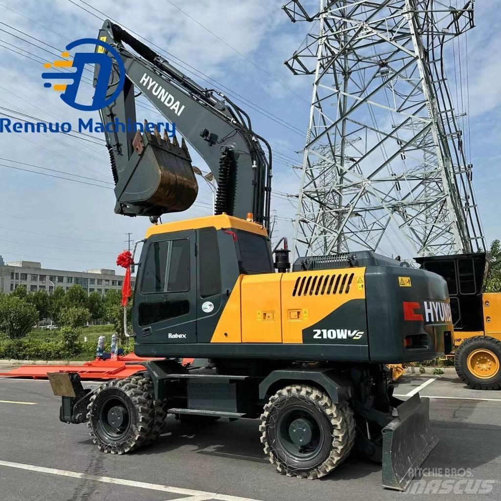 Hyundai 210W-9 Pelle sur pneus