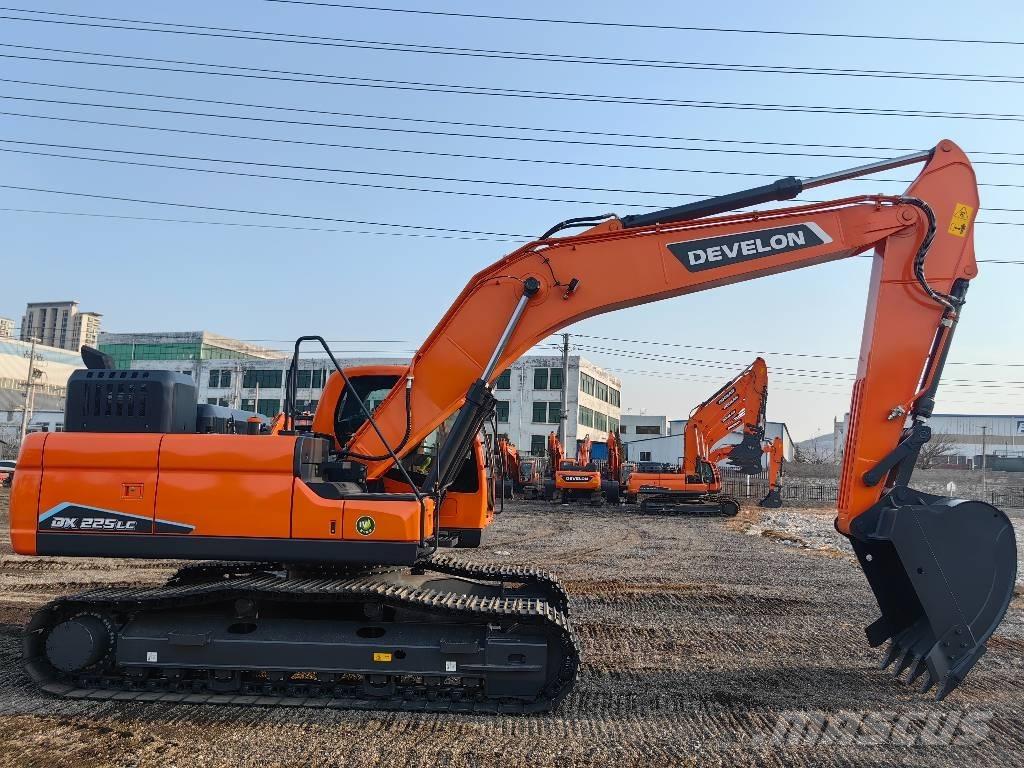 Doosan DX225 Pelle sur chenilles