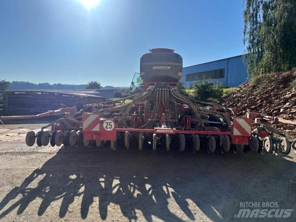 Horsch Focus 6 TD Semoir combiné