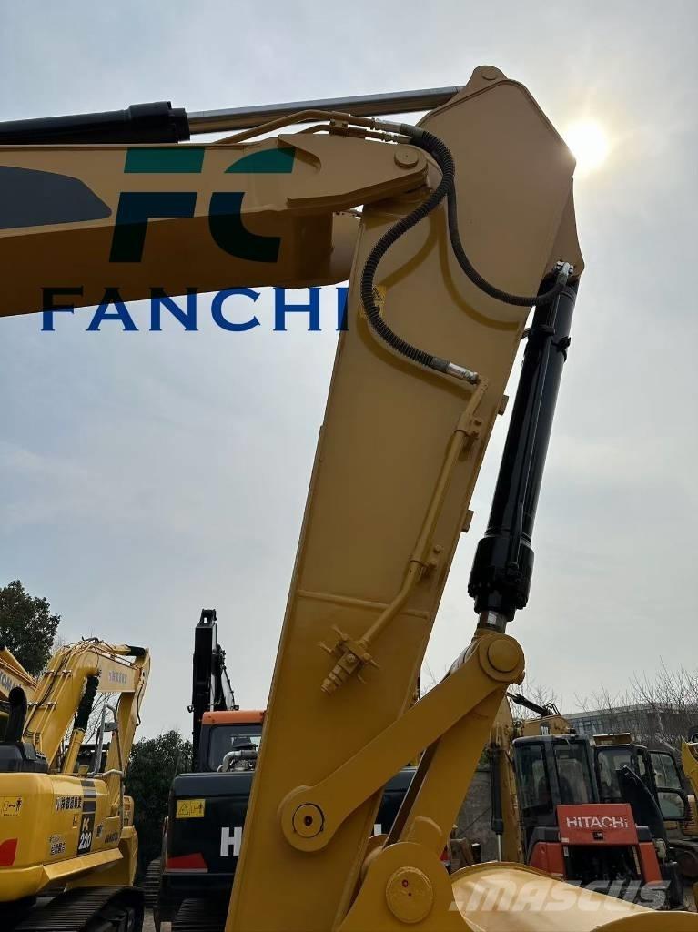 CAT 325 D Pelle sur chenilles