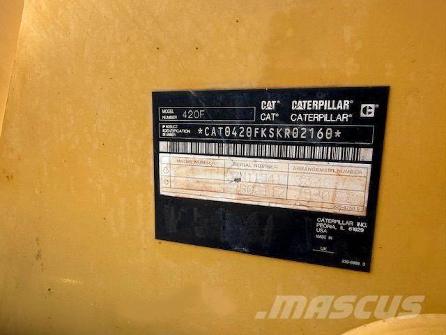 CAT 420 F Tractopelle