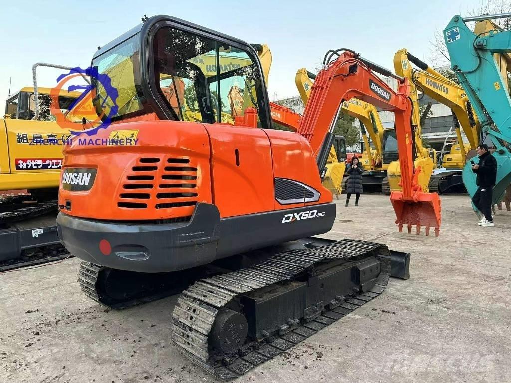 Doosan DX 60 Mini pelle < 7t