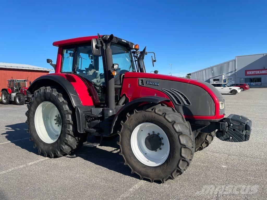 Valtra T 153 Versu Tracteur