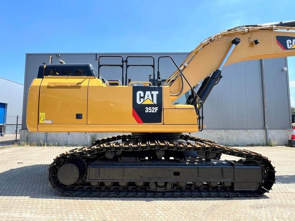CAT 352F Pelle sur chenilles