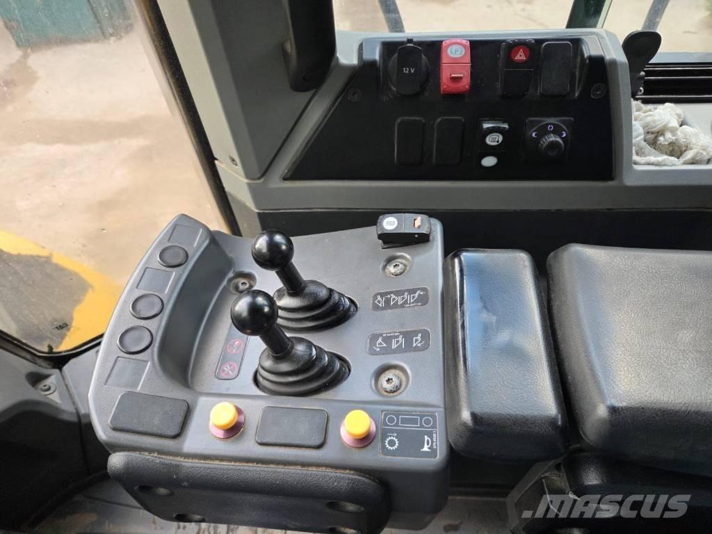 CAT 962 M Chargeuse sur pneus
