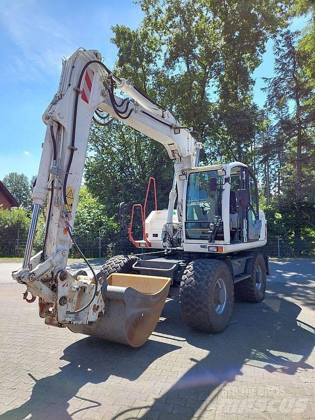 Atlas 160 W Pelle sur pneus