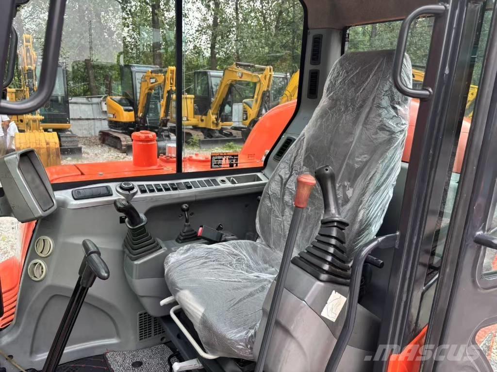 Doosan DX 60-9 C Mini pelle < 7t