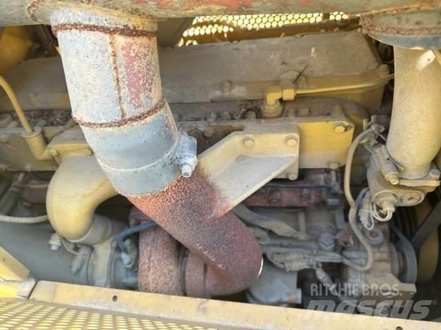 CAT D 5 M XL Bouteurs sur chenilles
