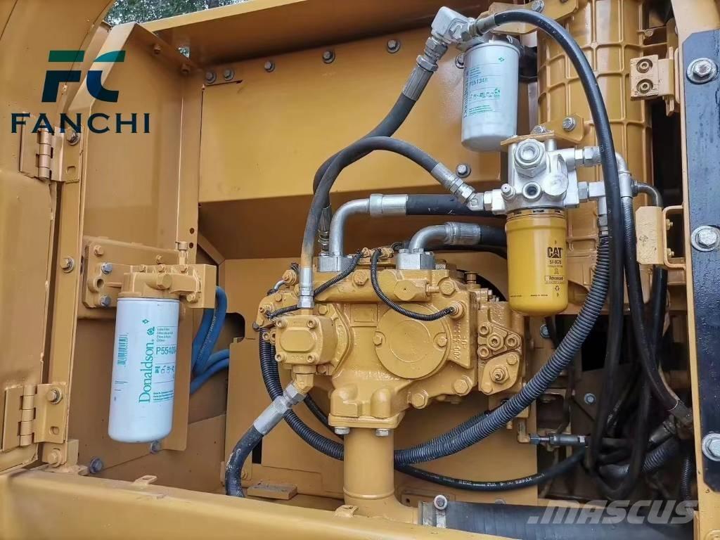 CAT 320 D Pelle sur chenilles