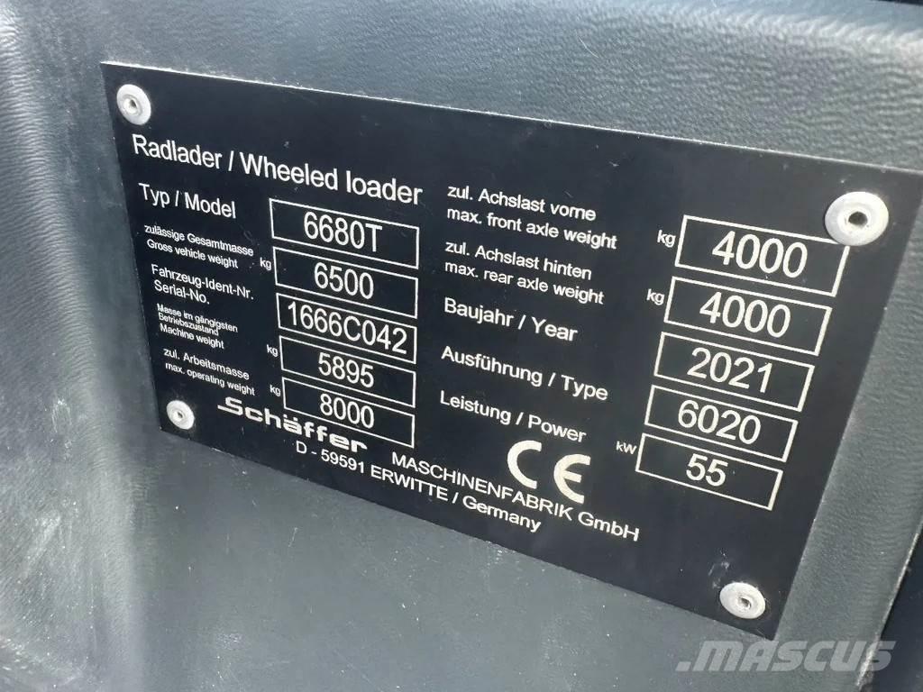 Schäffer 6080T Chargeuse télescopique sur pneus