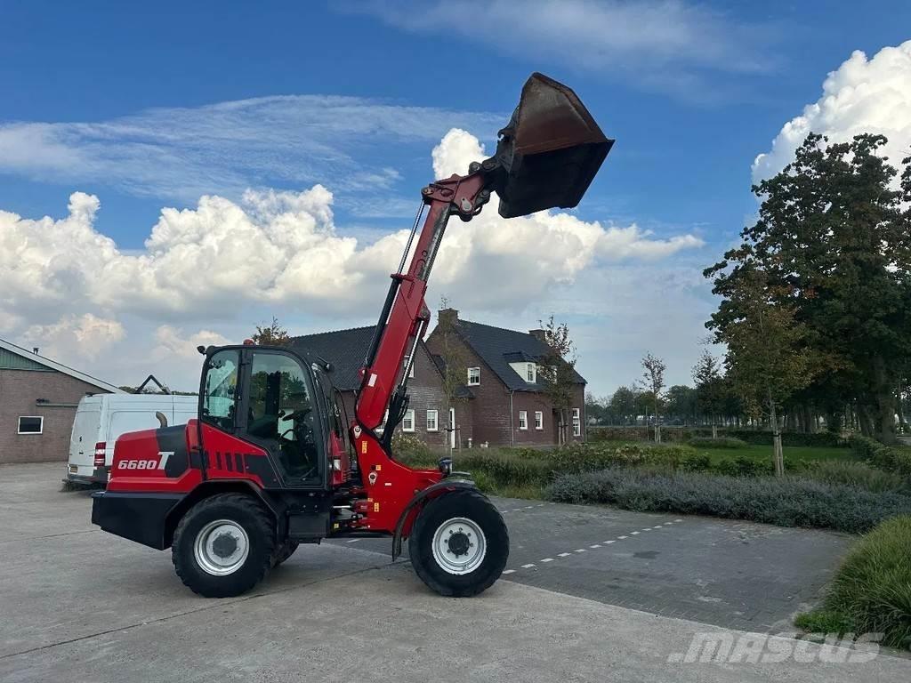 Schäffer 6080T Chargeuse télescopique sur pneus