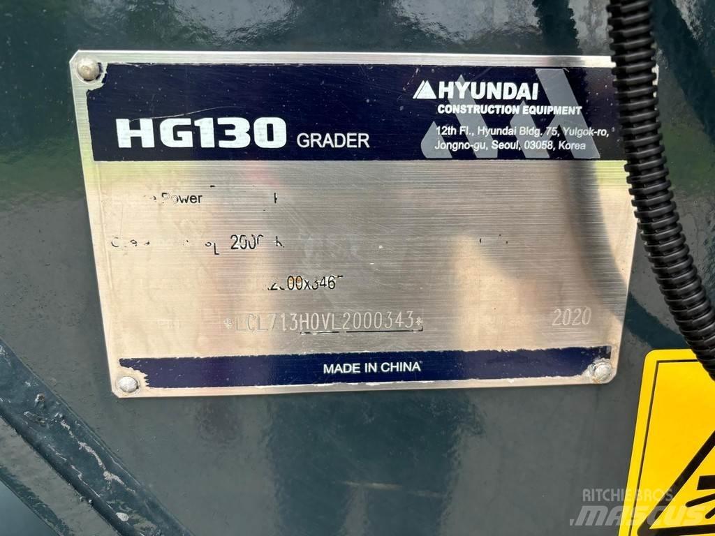 Hyundai HG130 Niveleuse