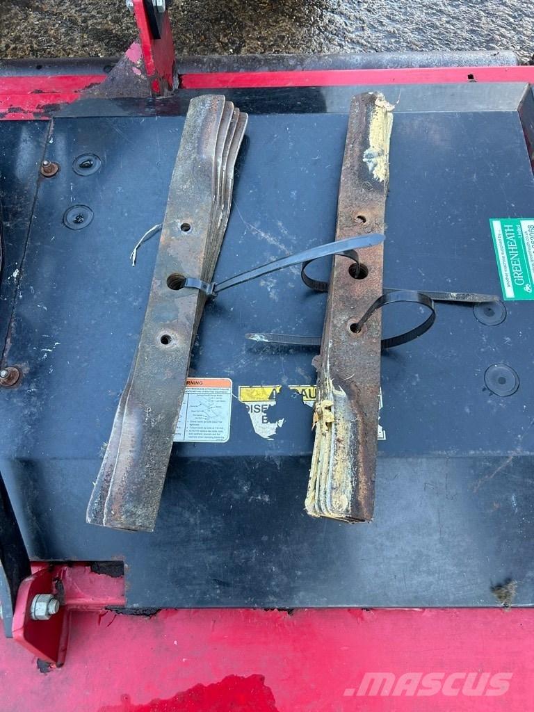 Progressive SDR-90 Tondeuses tractées