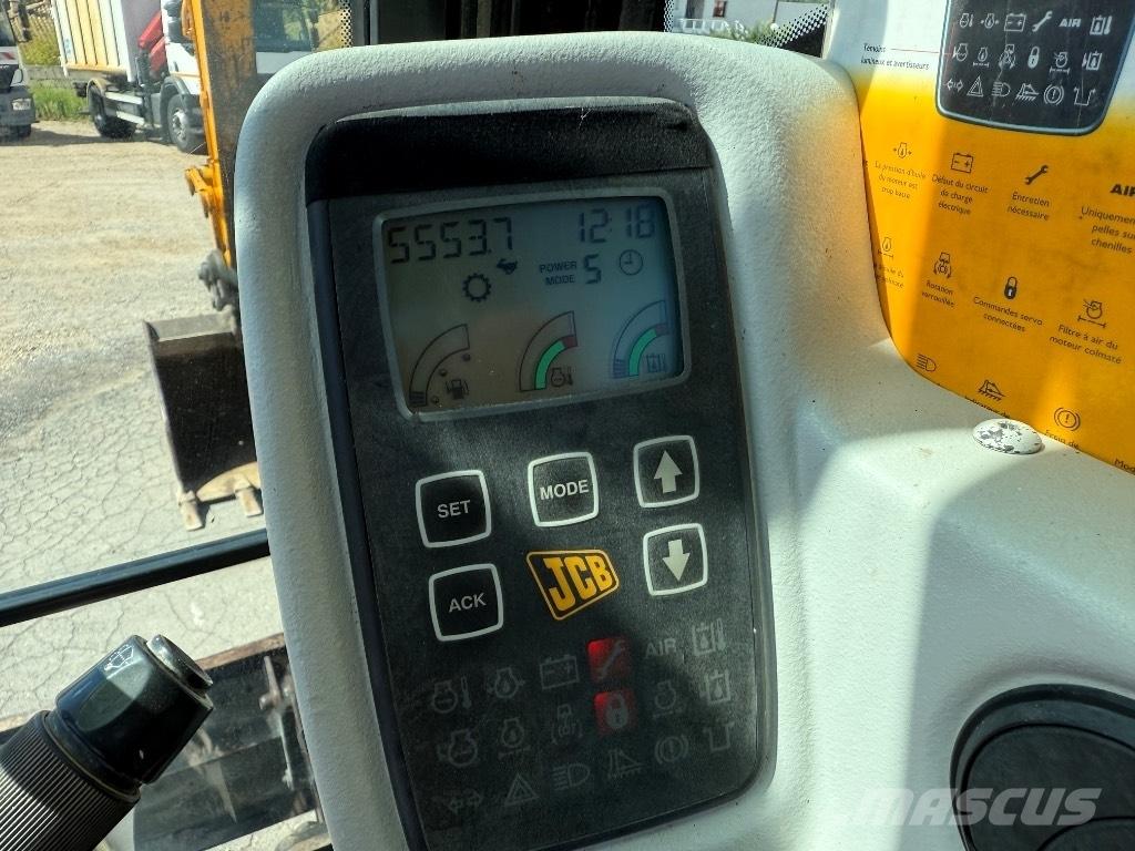 JCB JS 145 W Pelle sur pneus