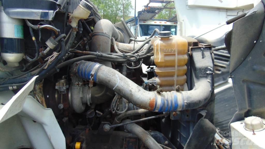 International 8600 Tracteur routier